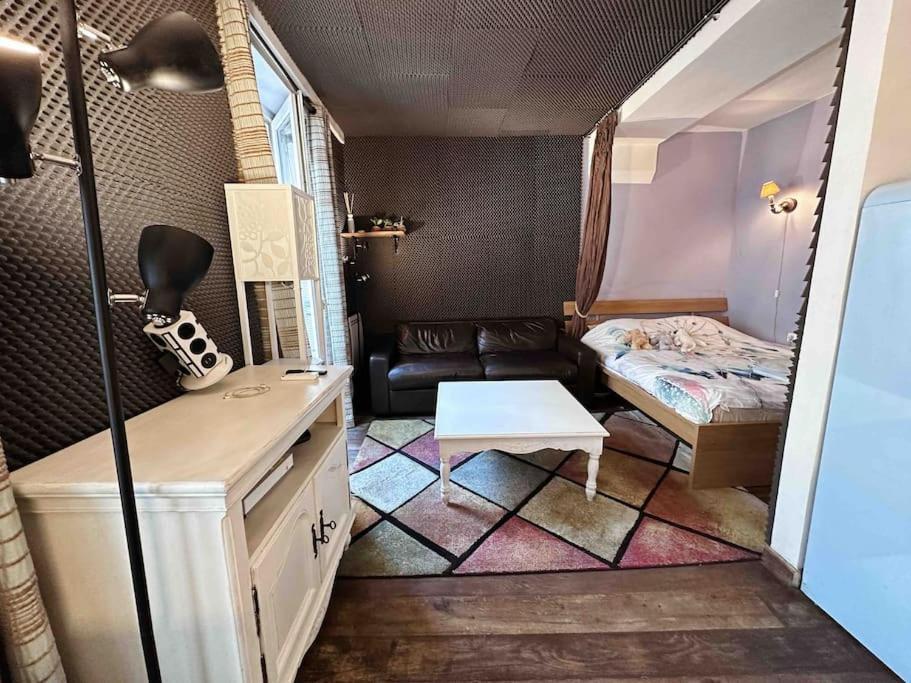 Studio With Home Cinema@Paris Chatelet Esterno foto
